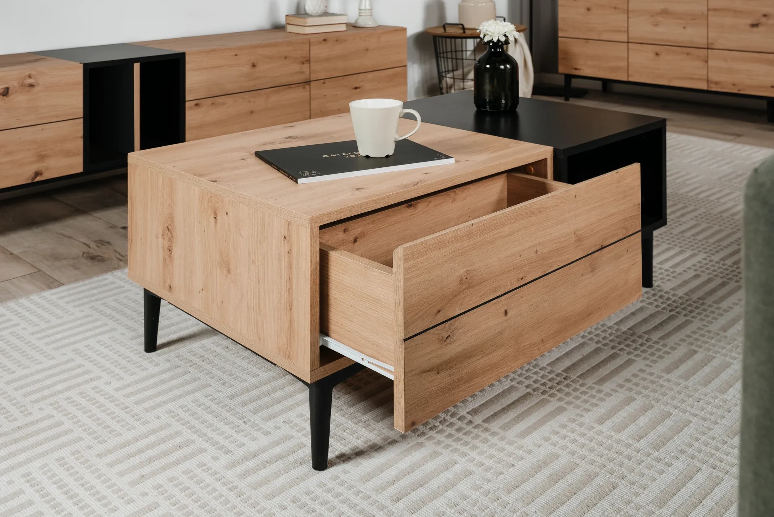 Couchtisch- LB ca. 100x55 cm, Vintage Dekor, Schwarz