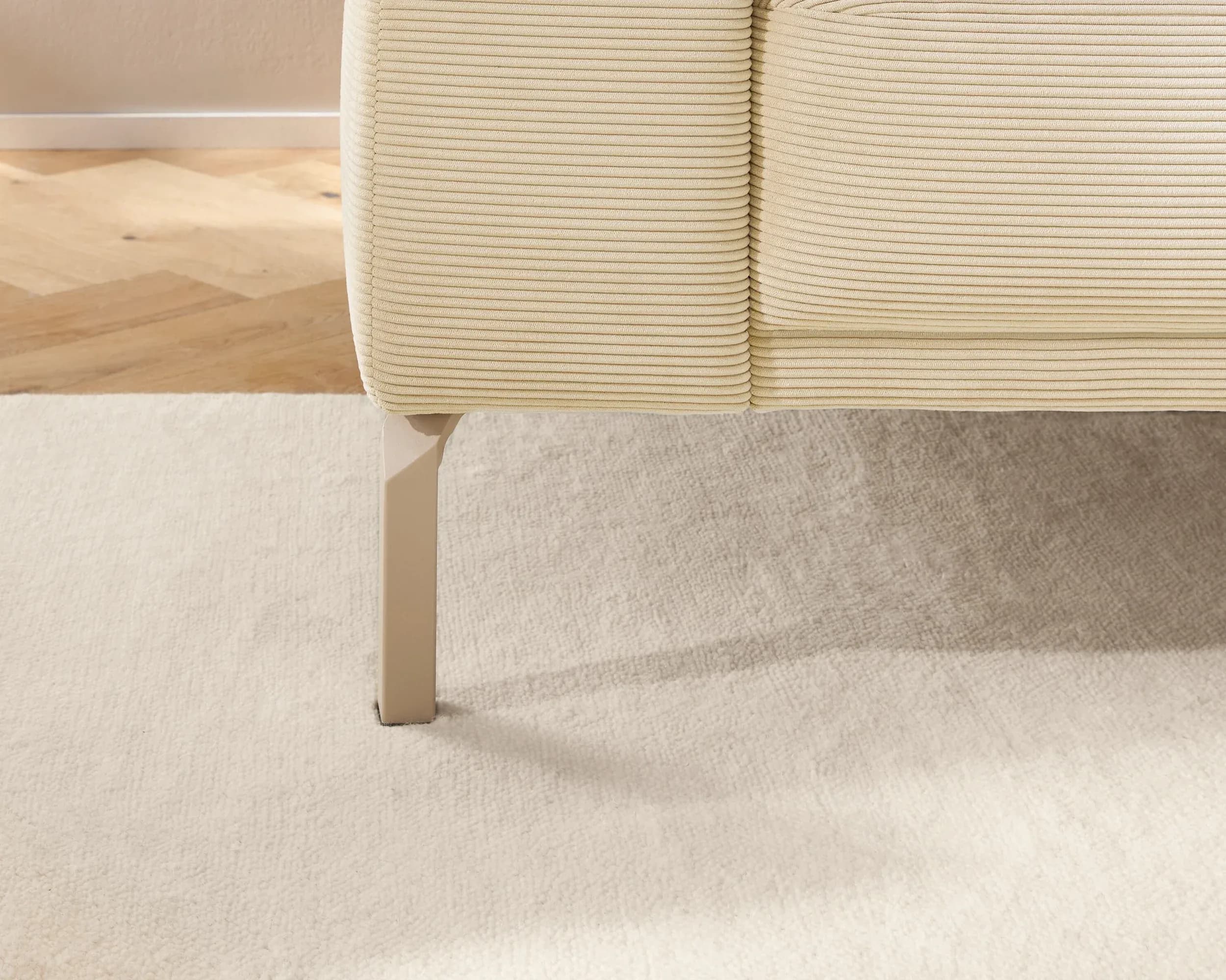 Ecksofa Bolonia - 2-Sitzer mit Longchair rechts inkl. Rückenlehne- und Kopfteilverstellung, Stoff, Cappuccino