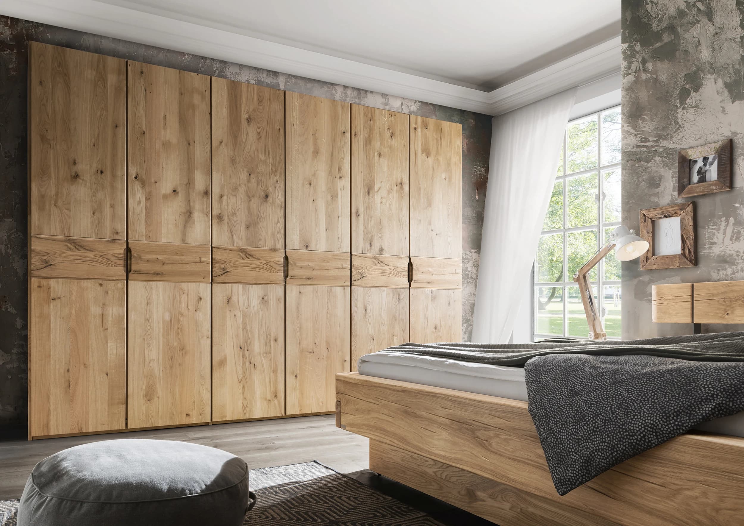 Drehtürenschrank Baltimore - B ca. 292 cm, Wildeiche massiv, natur geölt