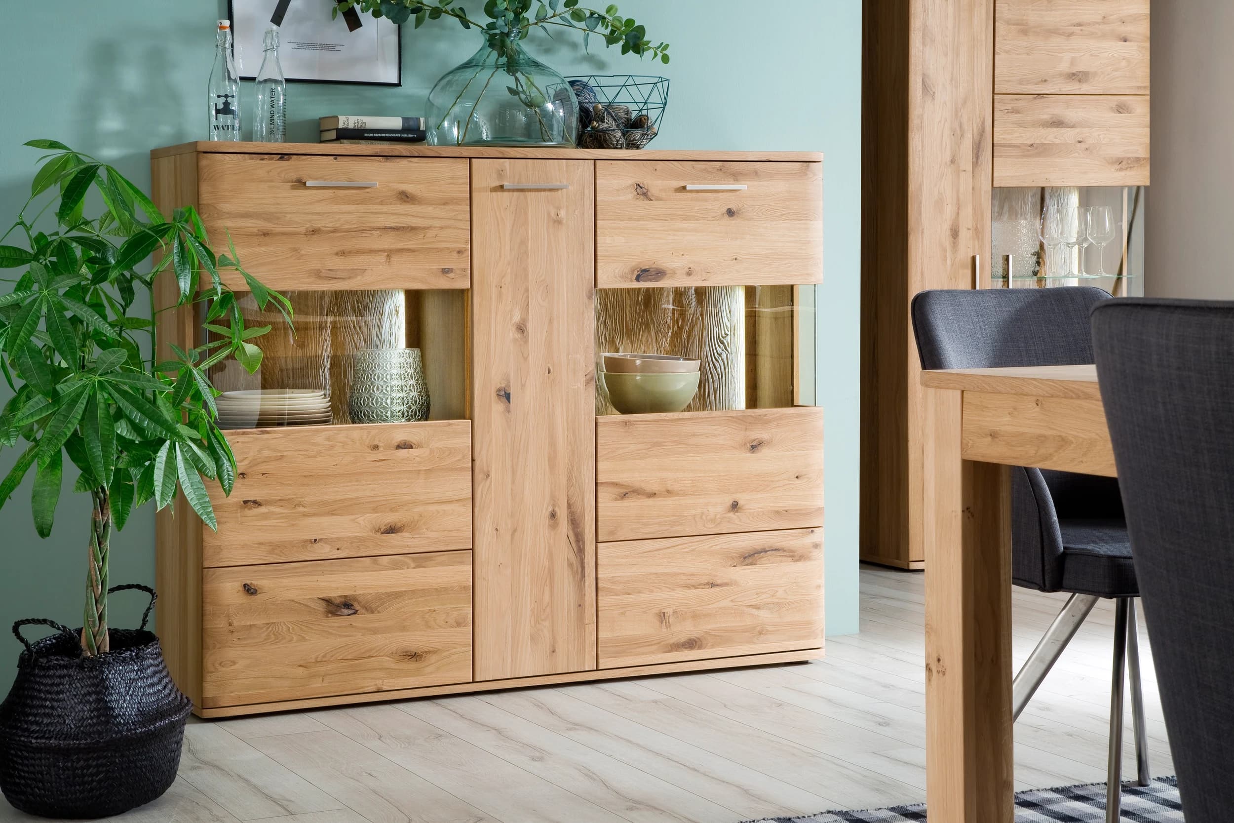Highboard - mit Beleuchtung, Eiche teilmassiv