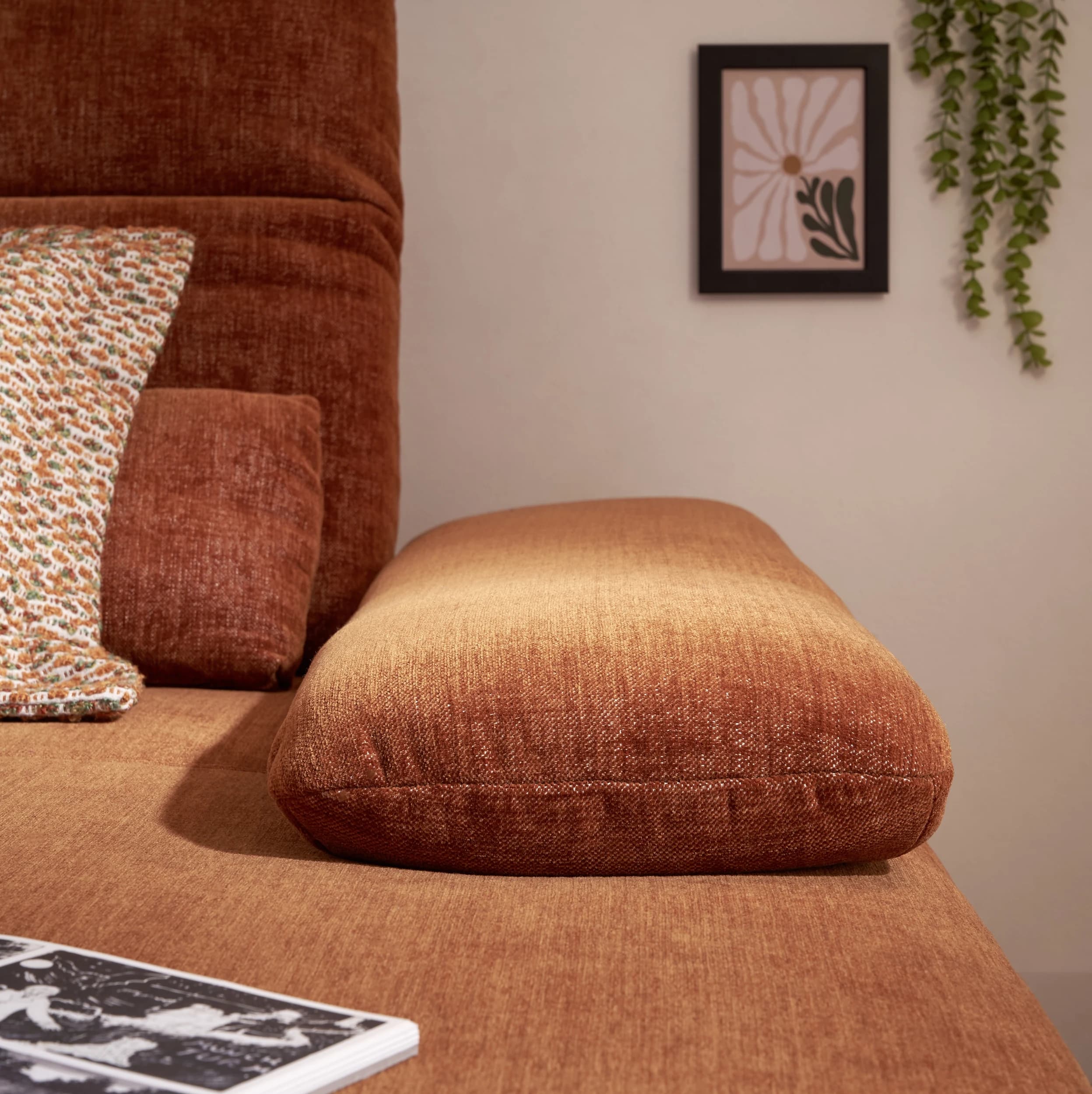 Ecksofa EM Setupal - 2,5-Sitzer mit Longchair rechts, Kopfteil/Armlehne/Rücken verstellbar, Stoff, Rost