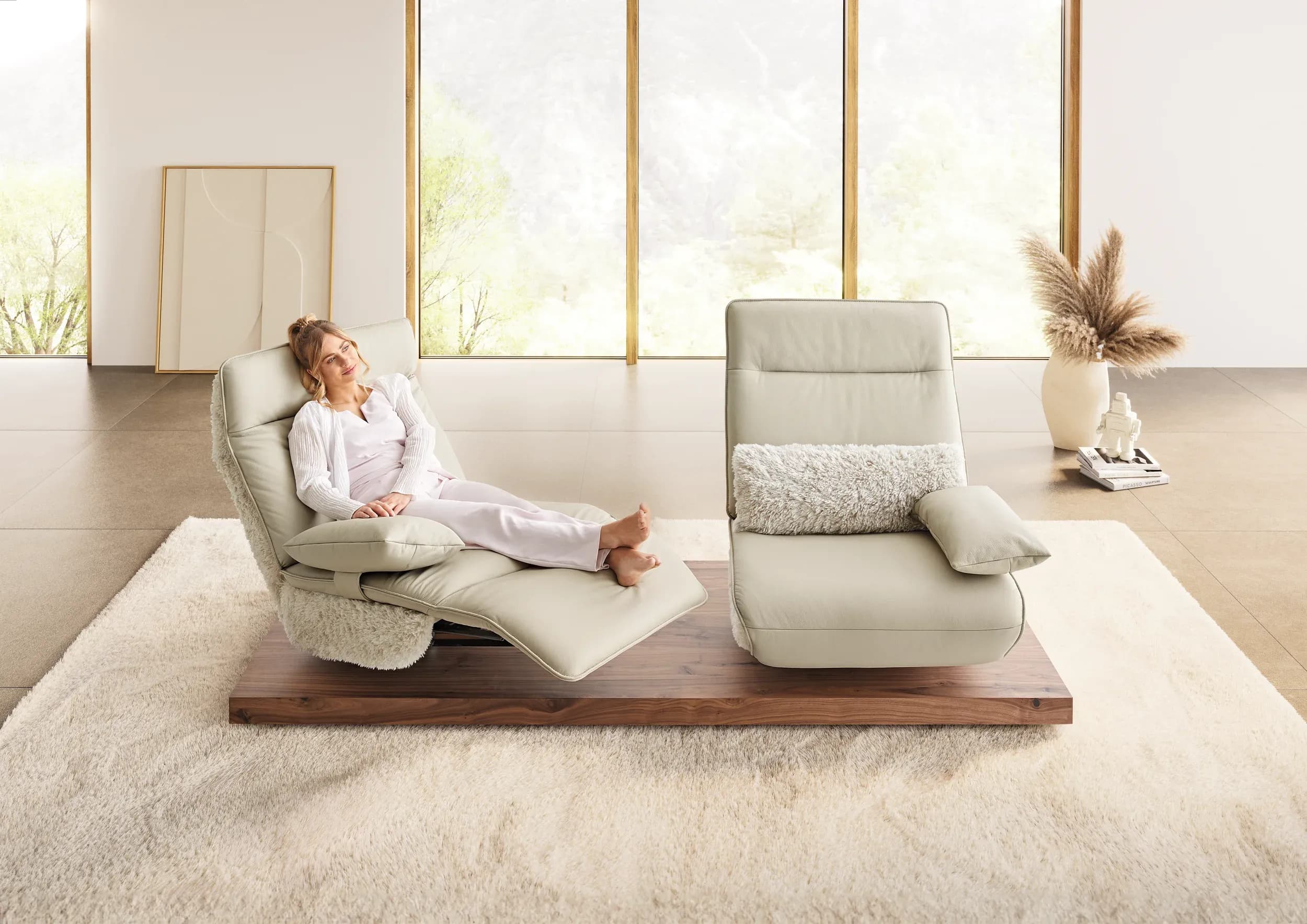 Sofa - 2-Sitzer, Relaxfunktion motorisch, Leder/Stoff Perlmutt