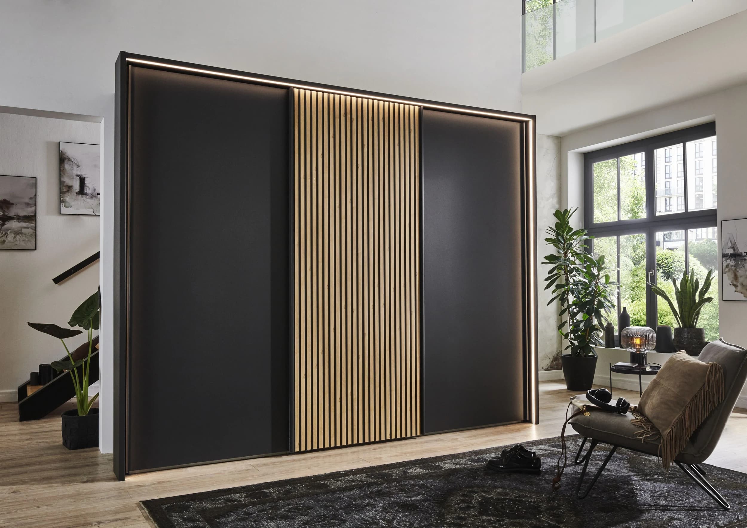 Schwebetürenschrank - B. ca. 250 cm, Lamellentür Bianco-Eiche-NB, Graphit