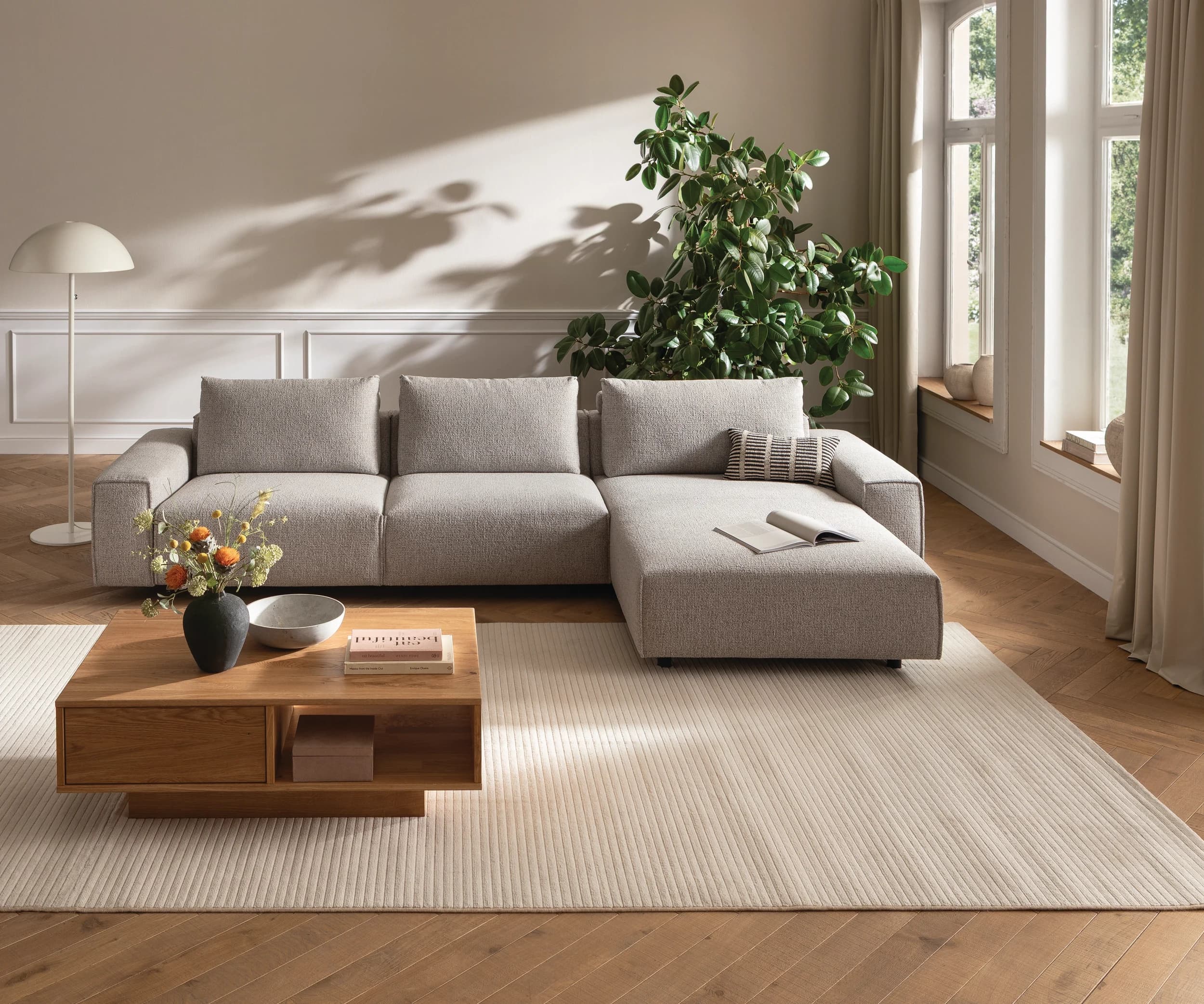 Ecksofa Serava - 2,5-Sitzer mit Longchair rechts, inkl. Relaxfunktion, Stoff, Grau