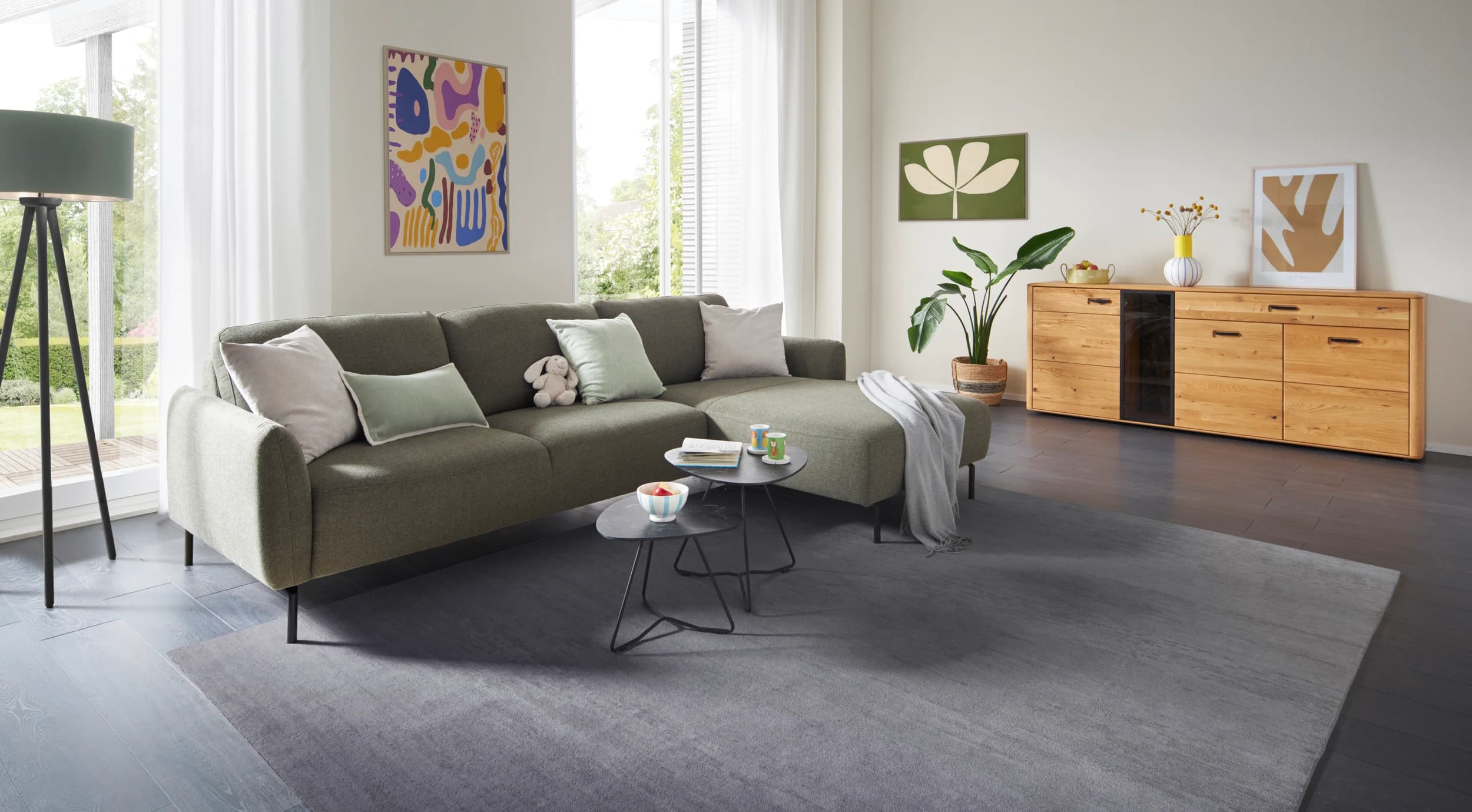 Ecksofa Leona - 3-Sitzer mit Longchair rechts inkl. Sitzvorzug motorisch, Stoff, Braungrün