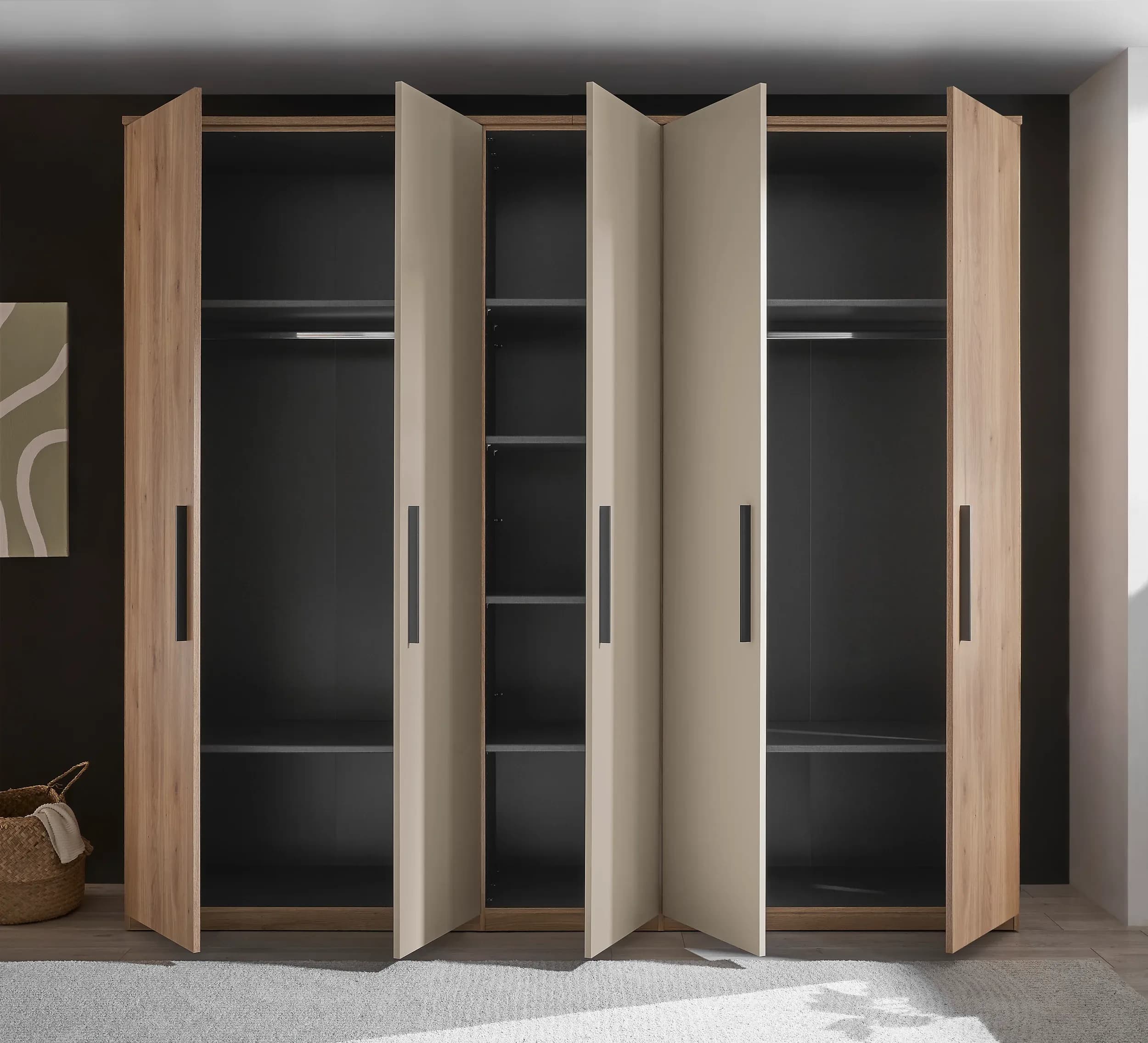 Drehtürenschrank - B. ca. 250,8 cm, Außentüren Holzdekor, Mitteltüren Beige