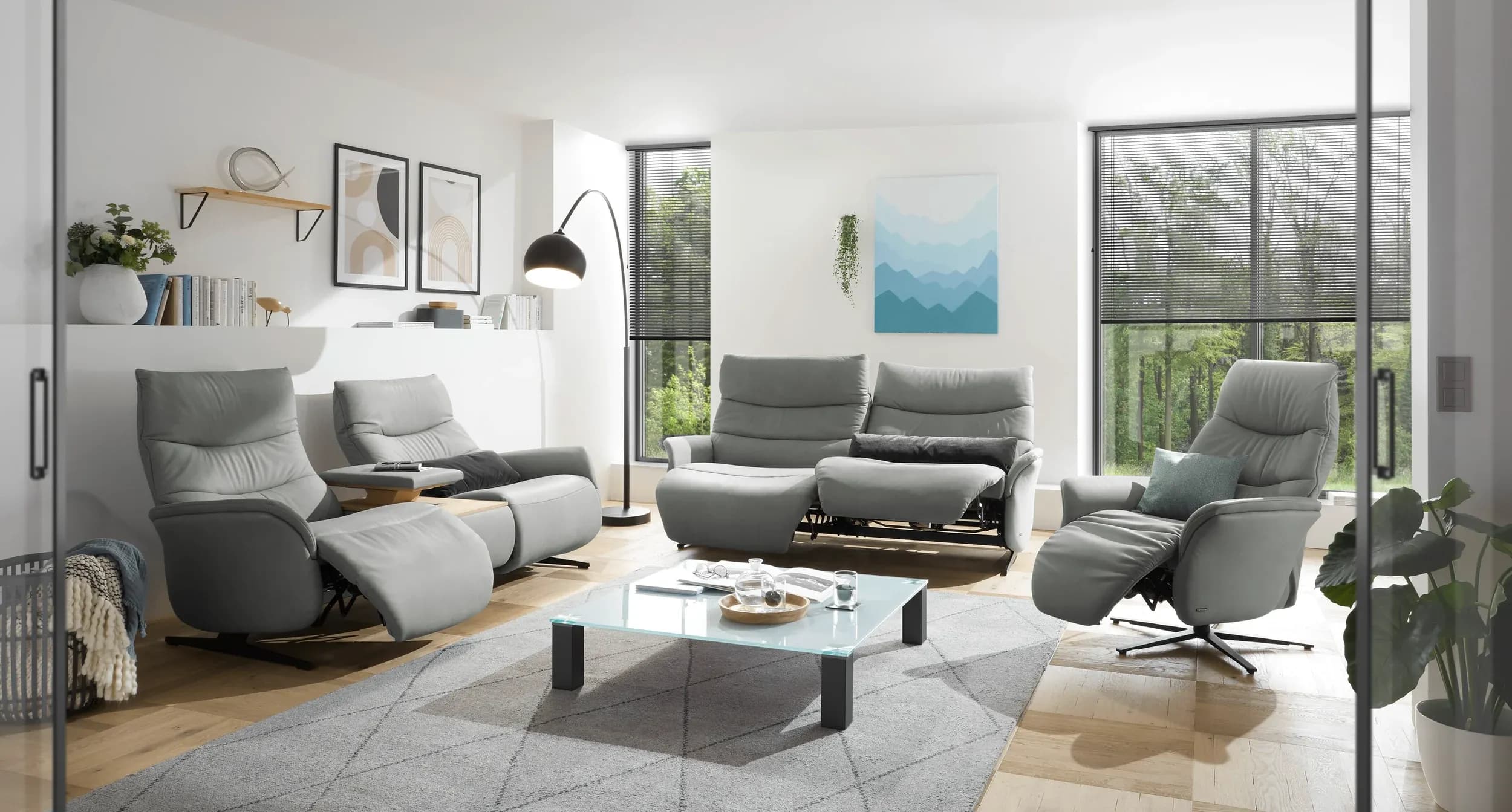 Sofa EM Lun - 2,5-Sitzer, Tisch mit Kissen, Relaxfunktion, Kopfteilverstellung, Leder, grau