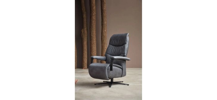 e9a718e6c499e4165ee66ec50da2c0008f6c4e5f em aachen 46V in leder 27 eleganza brikett masterbild